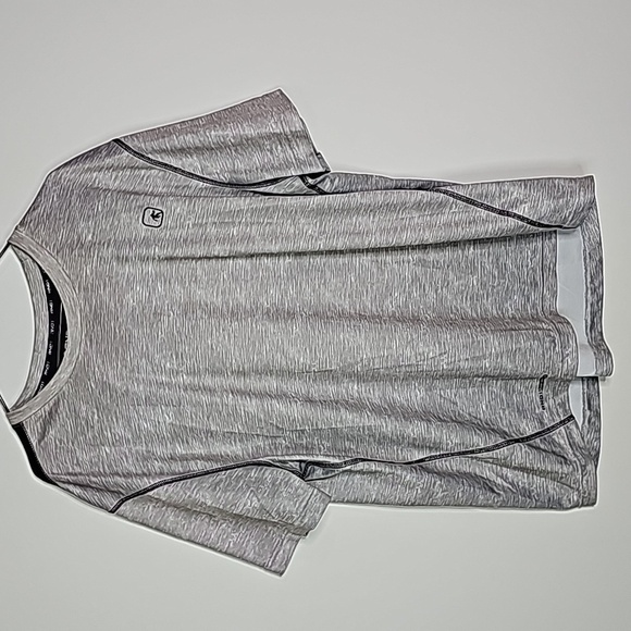 And1 silver and black XL athletic short sleeve shirt - Picture 1 of 7